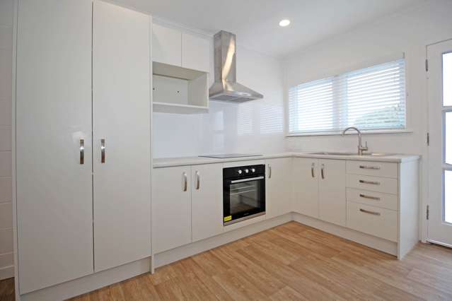 2/10A Ruawai Road Mt Wellington_3