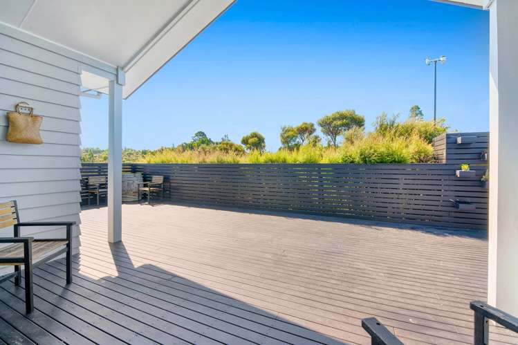 242 Hillcrest Road Wainui_25