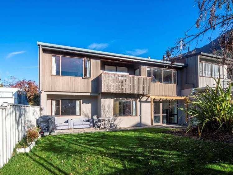 2b Thorn Crescent Fernhill/Sunshine Bay_5