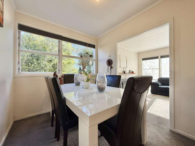 215 West Parkdale Street Tokoroa_5