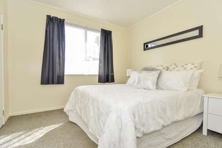 66 Captain Scott Road Glen Eden_6