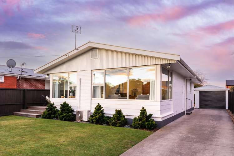 2/4 Lansbury Avenue Strowan_20