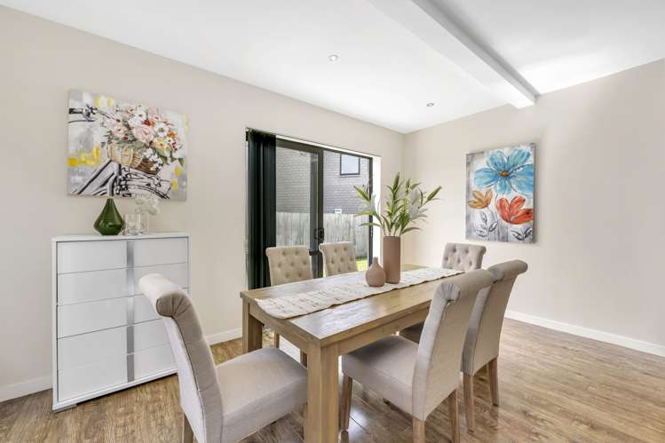 32 Helianthus Avenue Flat Bush_7