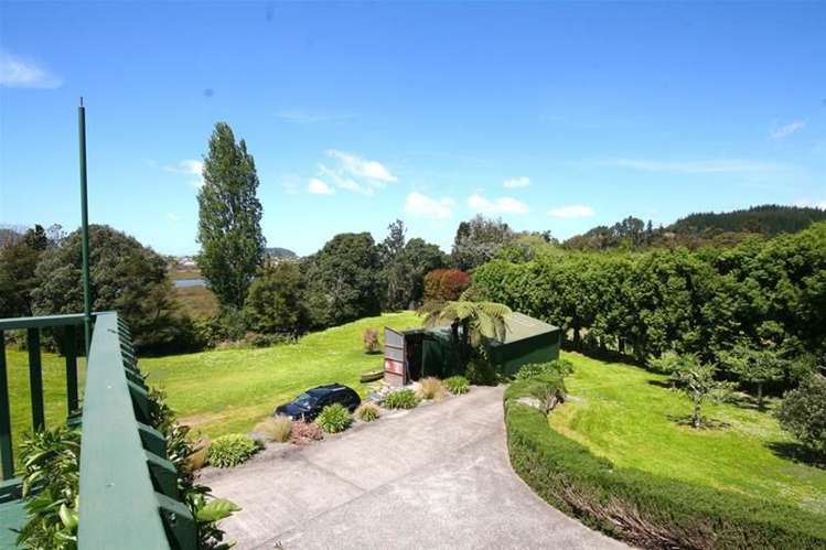 12 Gregory Lane Whangamata_5
