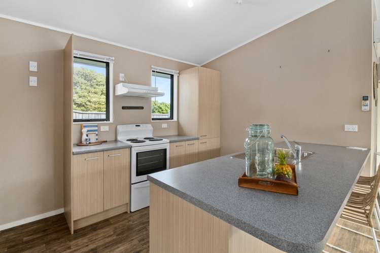 7 Eruini Street Waikanae Beach_9