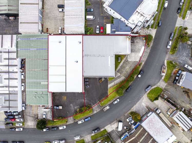 30-32 and 34-36 Mihini Road Henderson_13