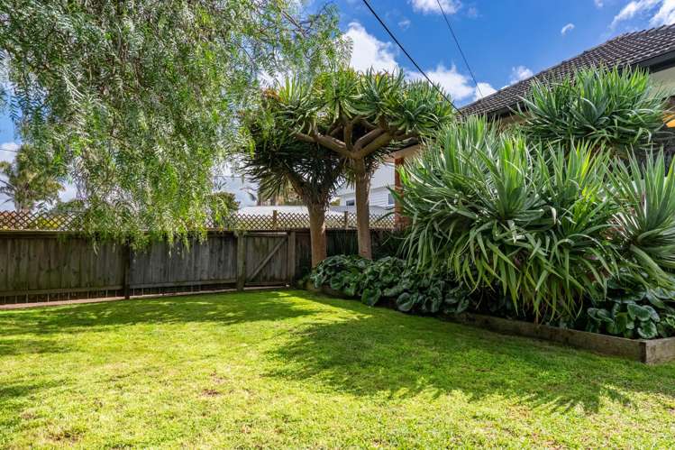 5 Waione Avenue Te Atatu Peninsula_29