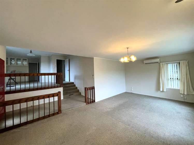 12 Wairata Place Te Atatu South_4