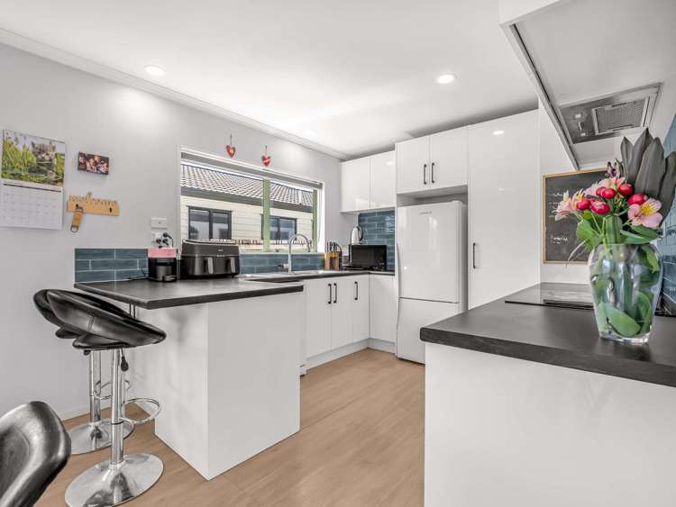 17 Barry Road Waihi_3