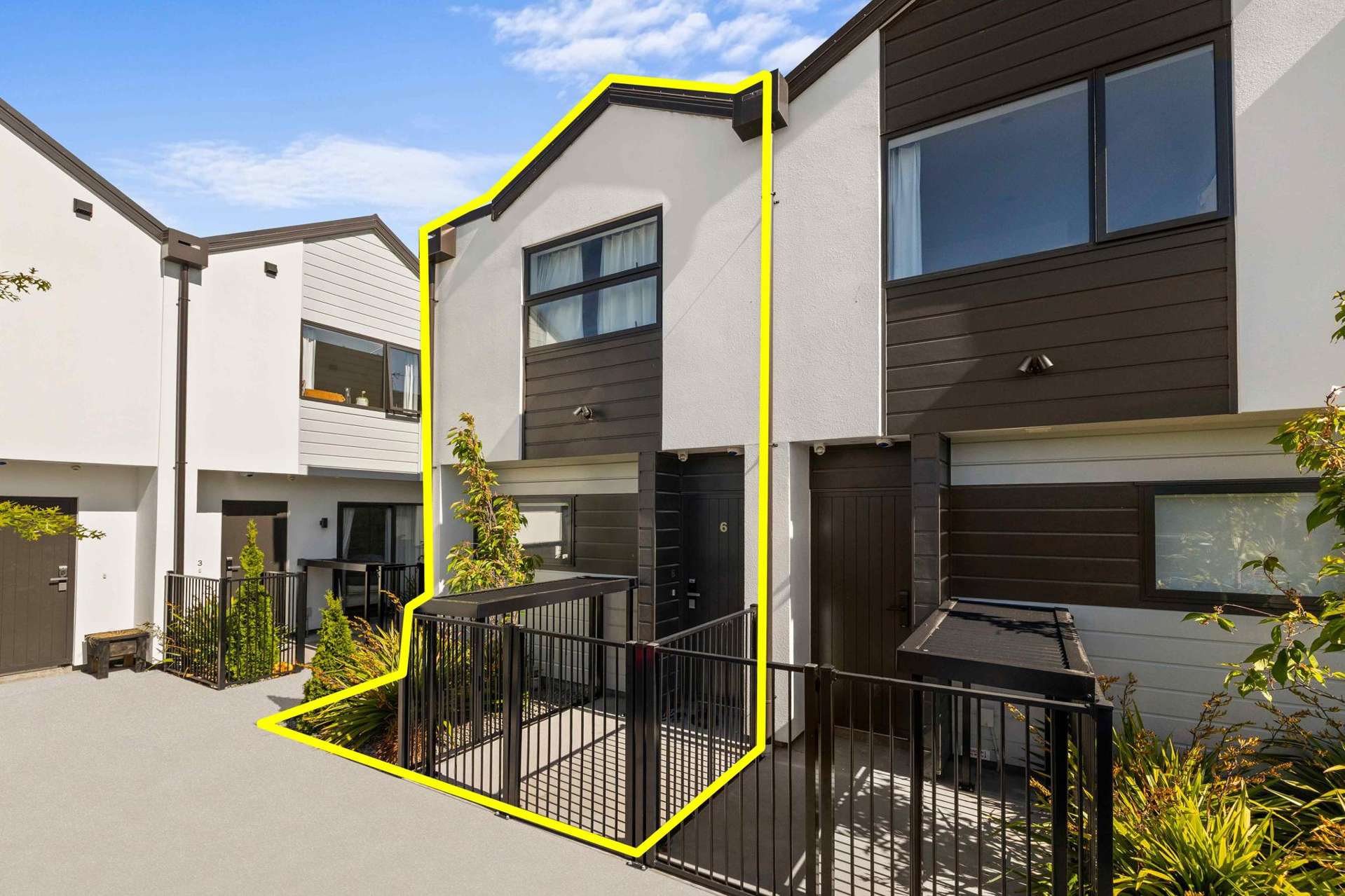 6/15 Bunyan Street Waltham_0