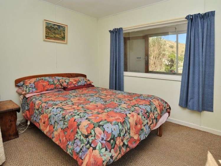 3 The Parade Motunau_6