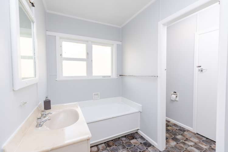 6 Liston Crescent Hillcrest_13