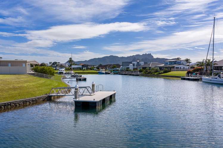 23 Stace Hopper Drive One Tree Point_8