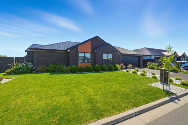 Spacious Three Bedroom Halswell Home!