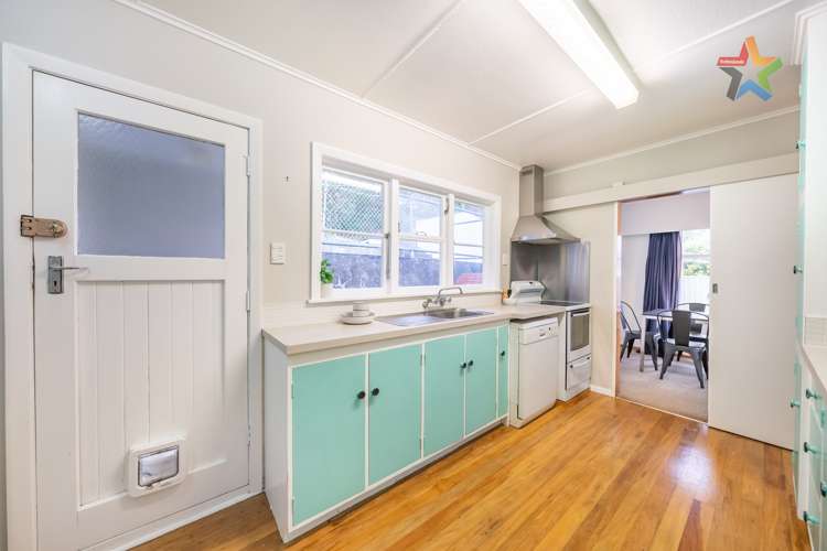 19 Karaka Street Otaki Beach_6