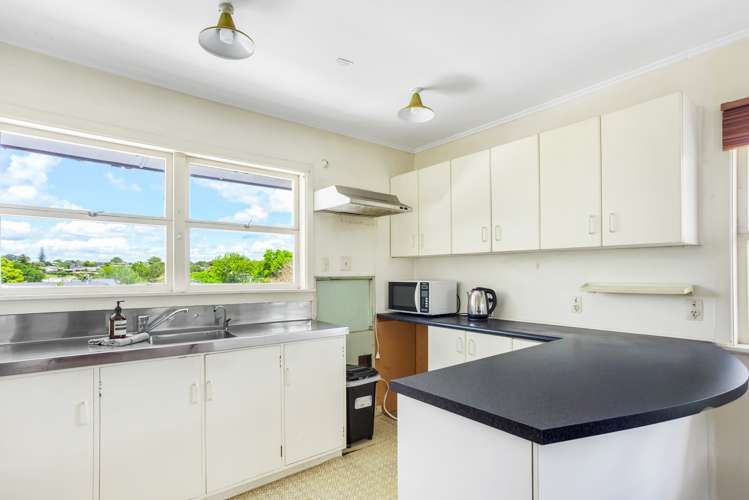 65 Hutchinsons Road Bucklands Beach_11