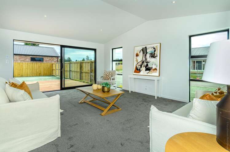 6 Soho Lane West  Melton_11