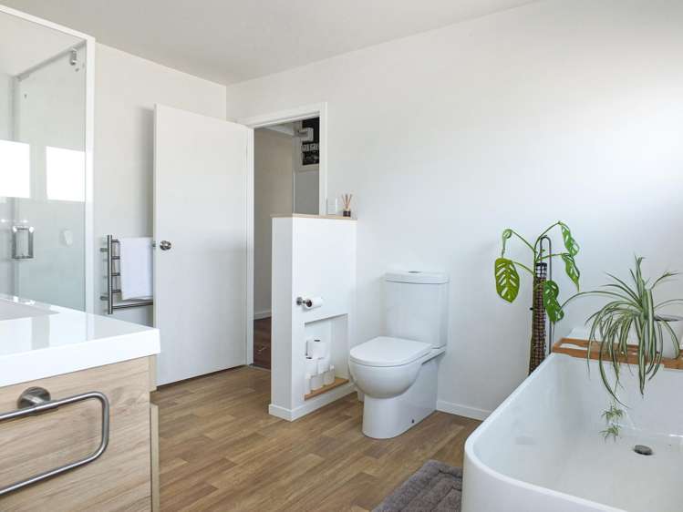 19 Johnston Street Foxton_13