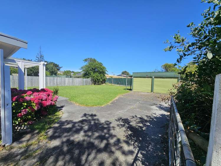 169 Kahukura Avenue Waitarere Beach_3