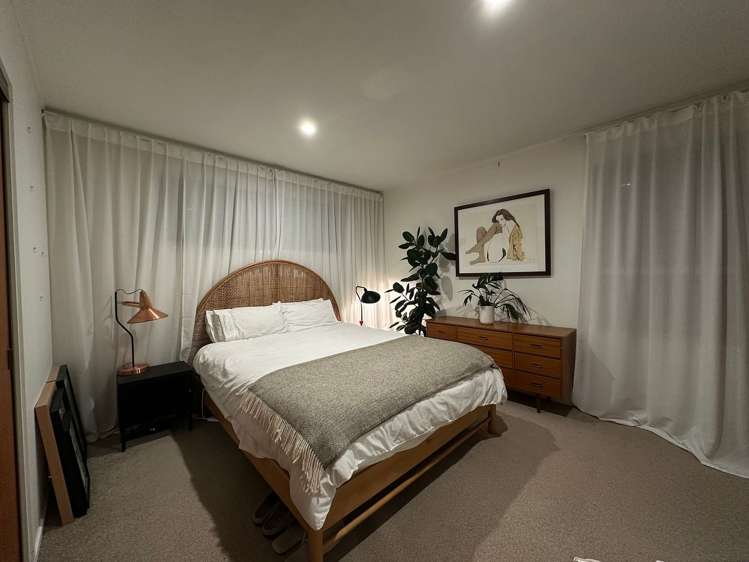 19 Taitua Drive Te Atatu South_6