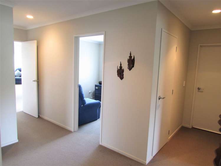 78 Domett Esplanade Cobden_8