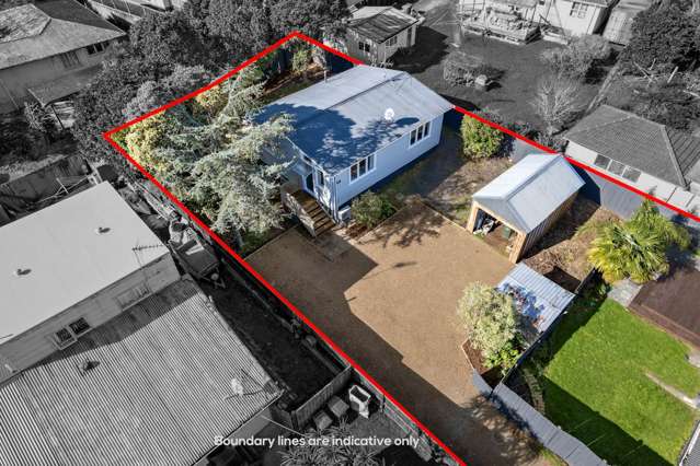 2/47 Tramway Road Beach Haven_1