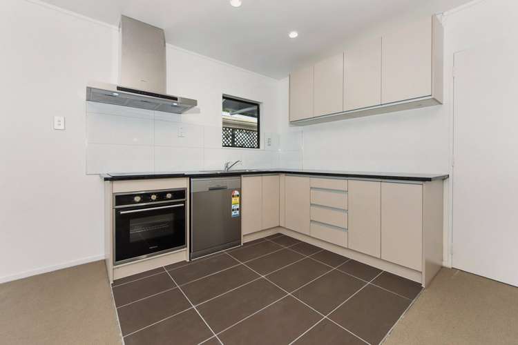 2/24 Farwood Drive Henderson_5