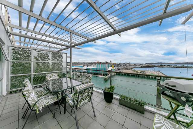 Princes Wharf Penthouse Views!