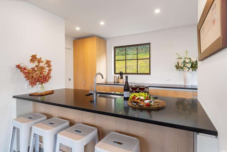 136 Fernhill Road Fernhill/Sunshine Bay_5