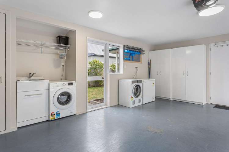 487 Madras Street Saint Albans_12