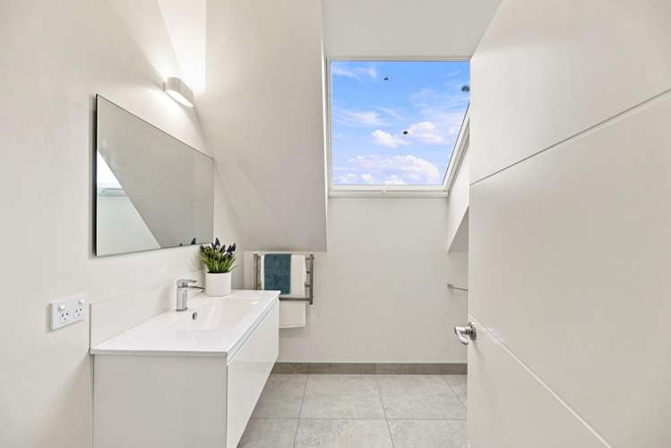 134 Edgeware Road St Albans_10