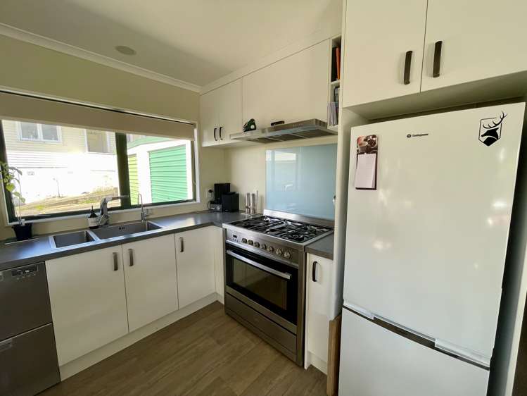 16B Manson Street Greerton_11