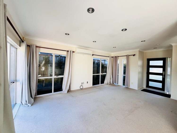 8 Stamford Crescent Flat Bush_9