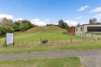 9 & 11 Parapara Road_2