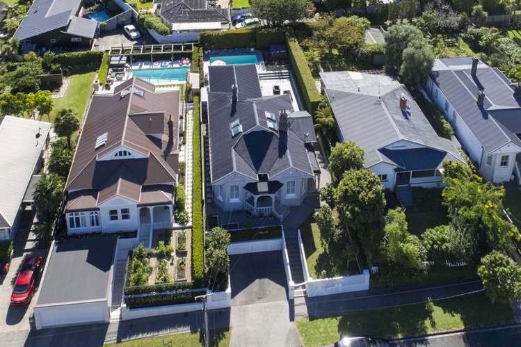 7 Mewburn Avenue Mount Eden_19