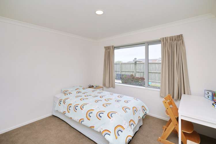 16 Barnsley Crescent West Melton_10