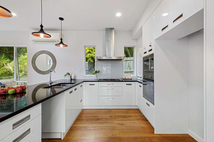 487a East Coast Road Murrays Bay_7