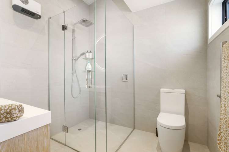 103 Beach Road Whangamata_18