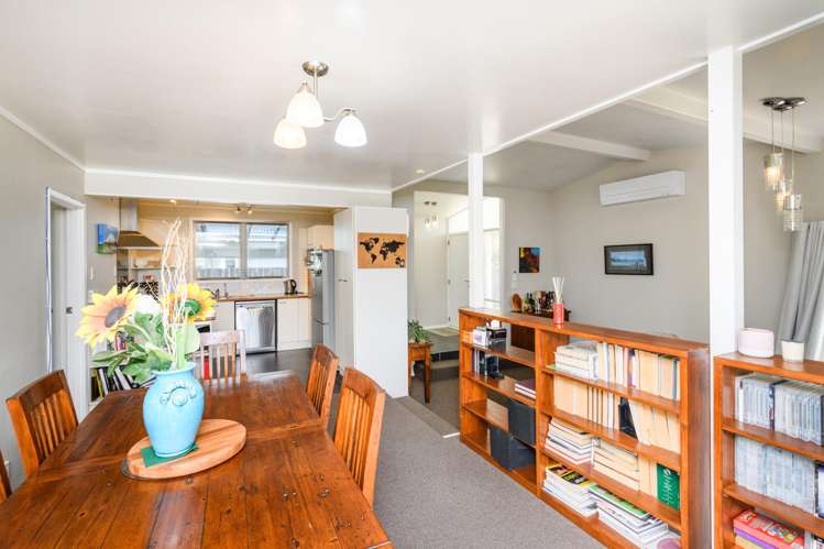 29 Cavendish Crescent Awapuni_6