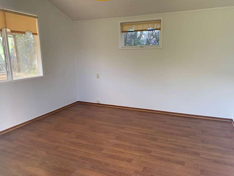 29 Taikata Road Te Atatu Peninsula_12