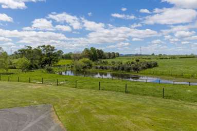 84 Hall Road_3