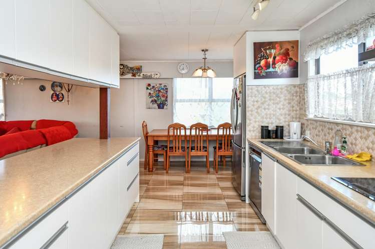 62 Sikkim Crescent Clover Park_7