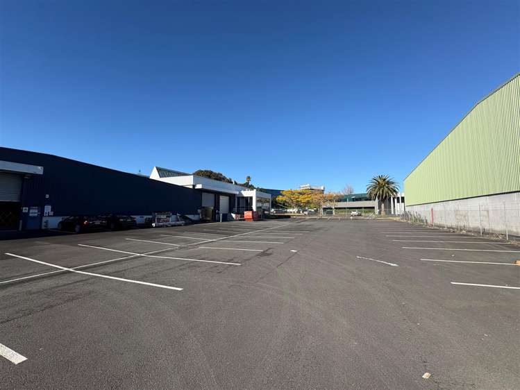 Unit 7/99 Carbine Road Mount Wellington_11