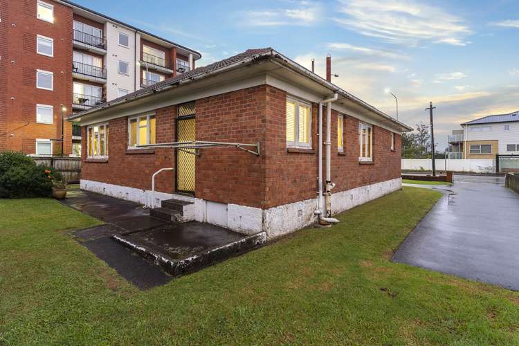 1191 New North Road Mount Albert_18