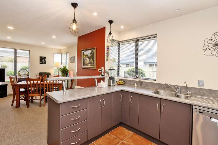 8 Craig Street Waikiwi_15