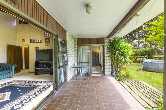 1 Consitt Street Takapau_2