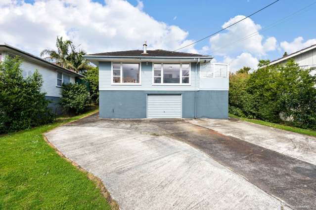 96 Vodanovich Road Te Atatu South_1