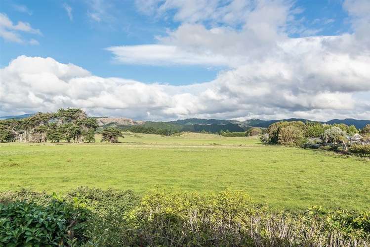 74 The Drive Paraparaumu Beach_22