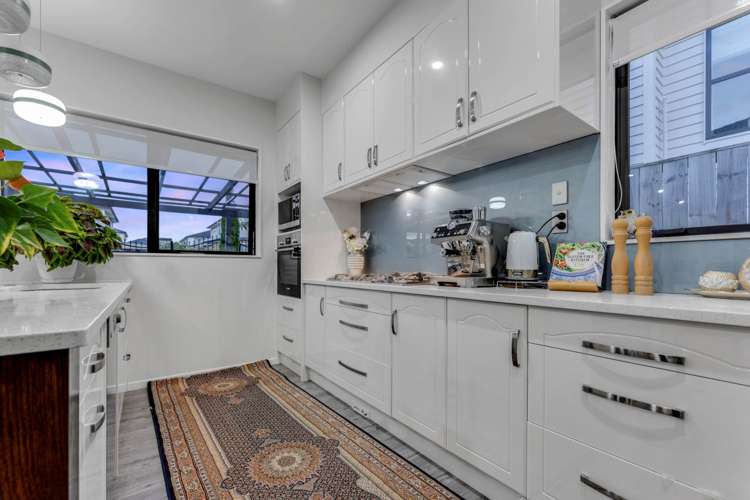 50 Castlebane Drive Flat Bush_13