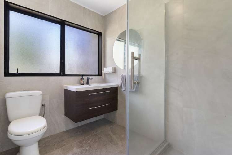 2/248 Pakuranga Road Pakuranga Heights_6